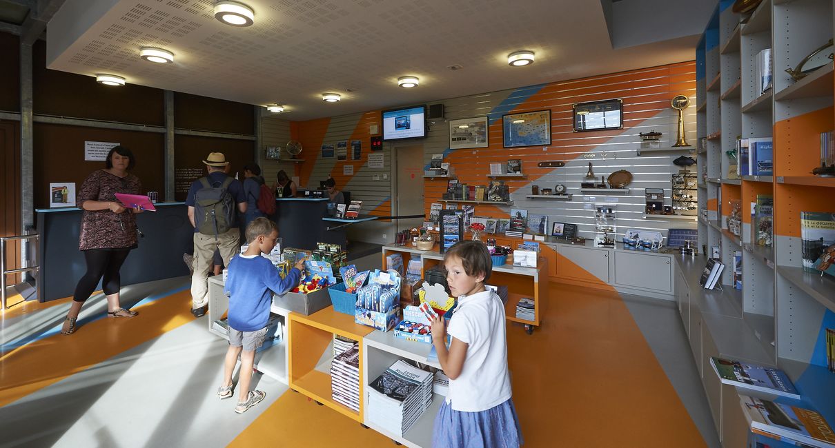 la boutique du sous-marin flore à lorient