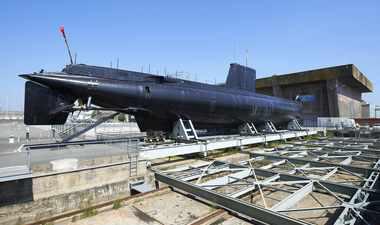 sous-marin flore sur slipway