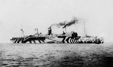 exposition dazzle sous-marin flore image archive de bateau camouflé au dazzle painting